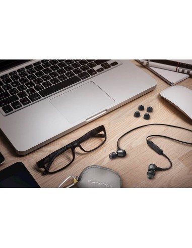 BE2 Negro Optoma Nuforce